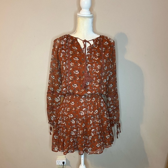 💃🏻Lost+Wonder Floral Print Mini Dress - Picture 2 of 8